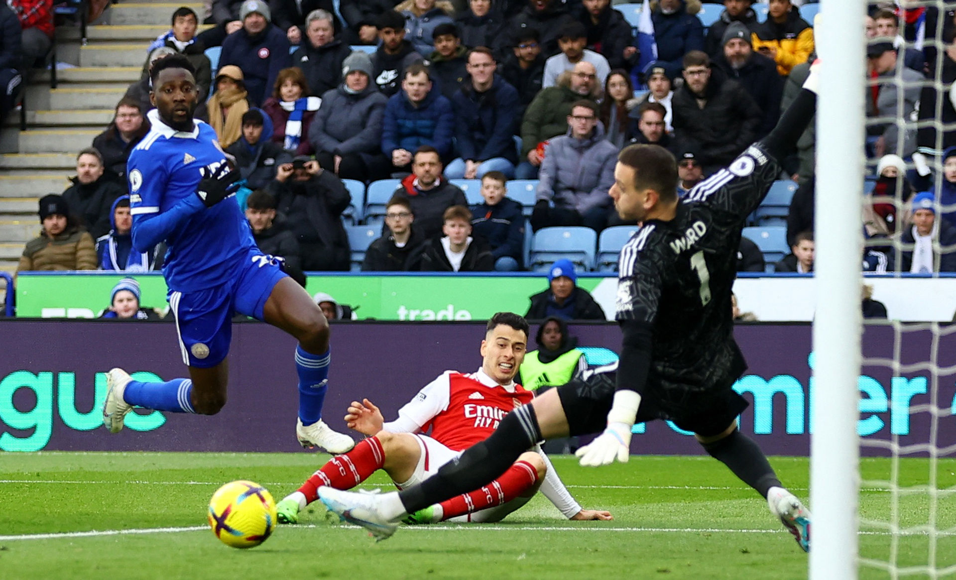 明显占据控 明显占据控