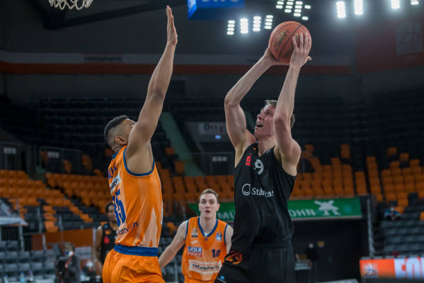 尤其是在面 尤其是在面